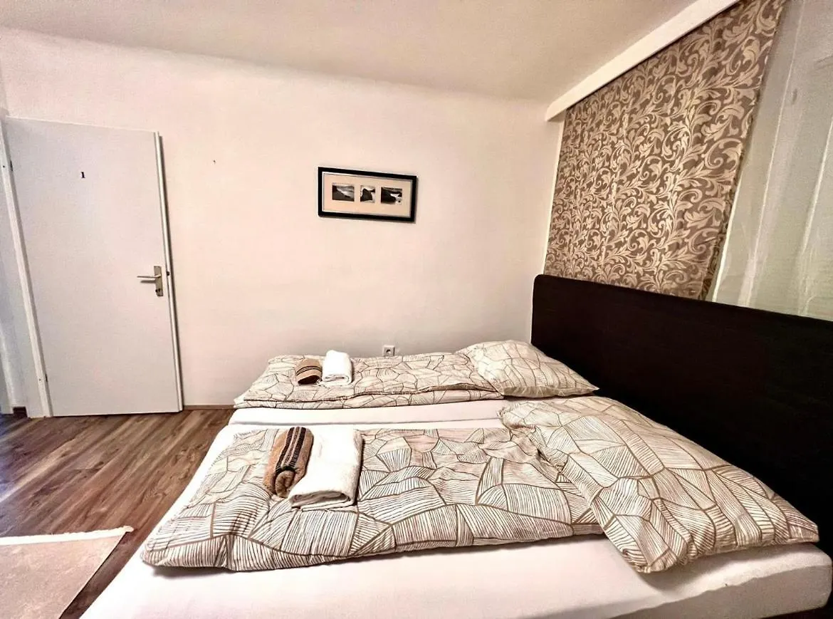 Lorena Lav Apartment Vienne