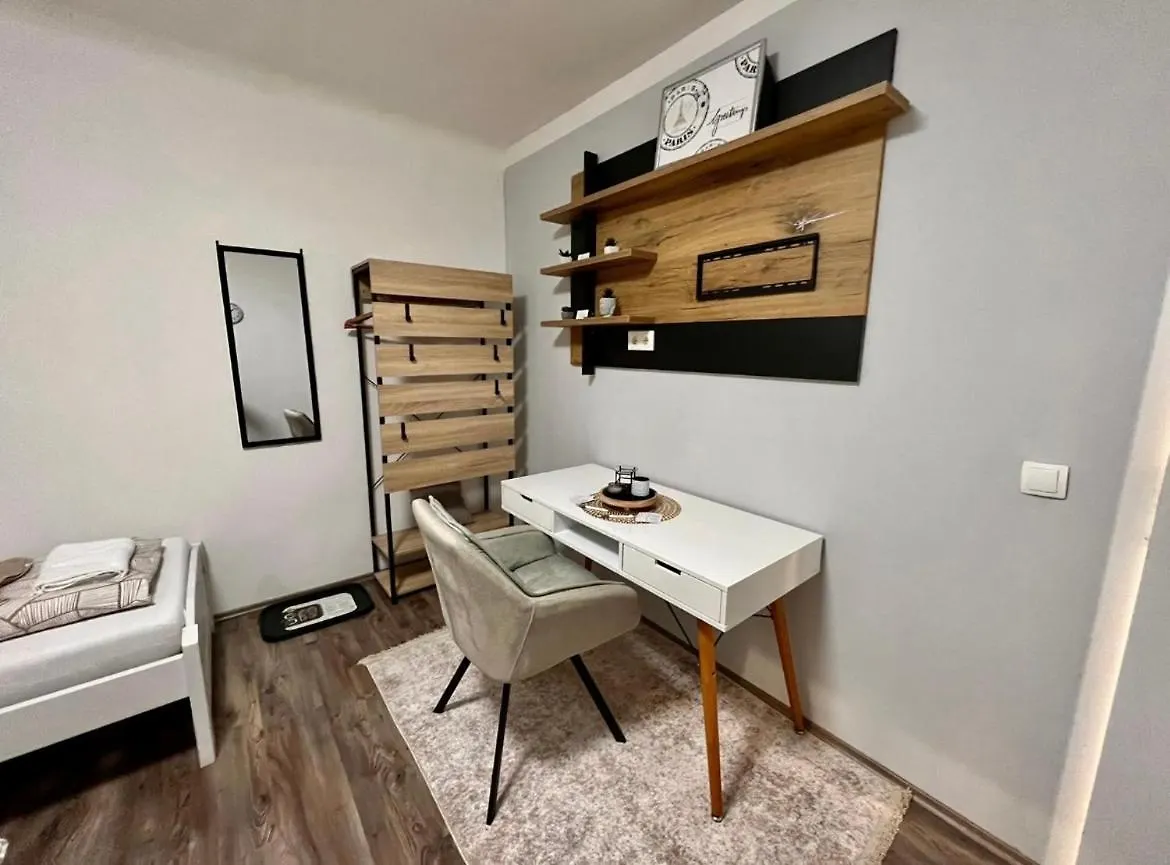 Lorena Lav Apartment Vienne